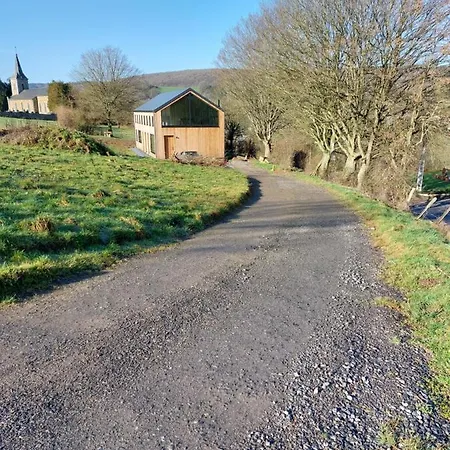 Champs Erezée , Genieten In Elk Seizoen Casa vacanze Érezée