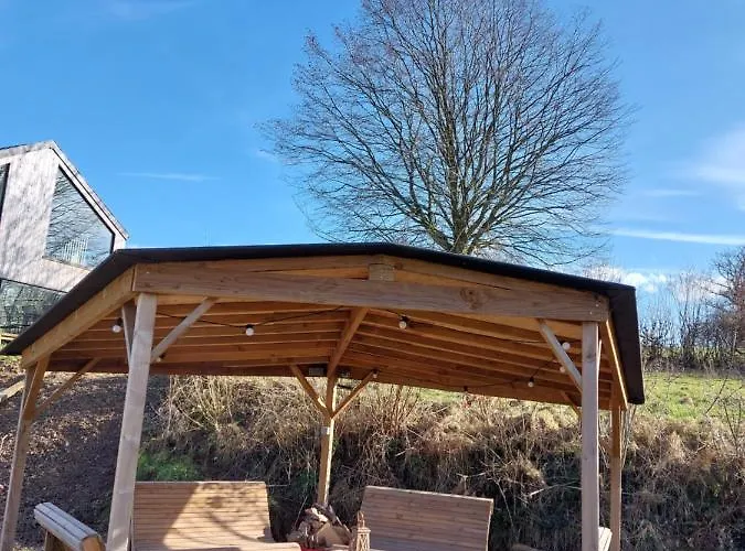 Champs Erezée , Genieten In Elk Seizoen Érezée