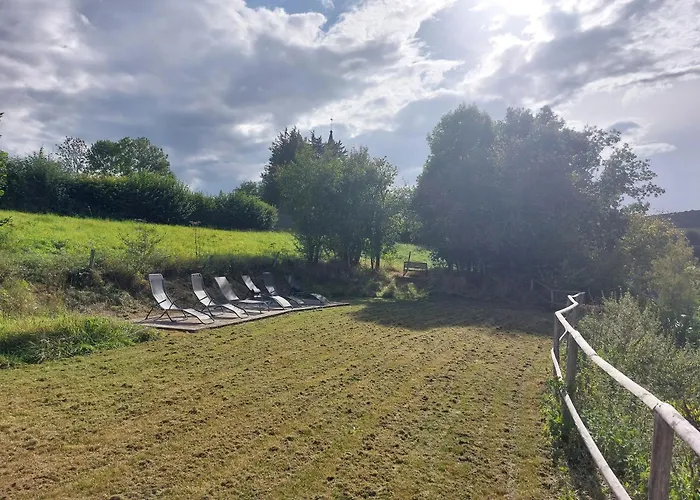 Hébergement de vacances Champs Erezée , Genieten In Elk Seizoen *